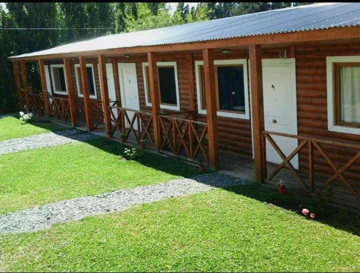 Flores Patagonicas Cabanas El Calafate Extérieur photo